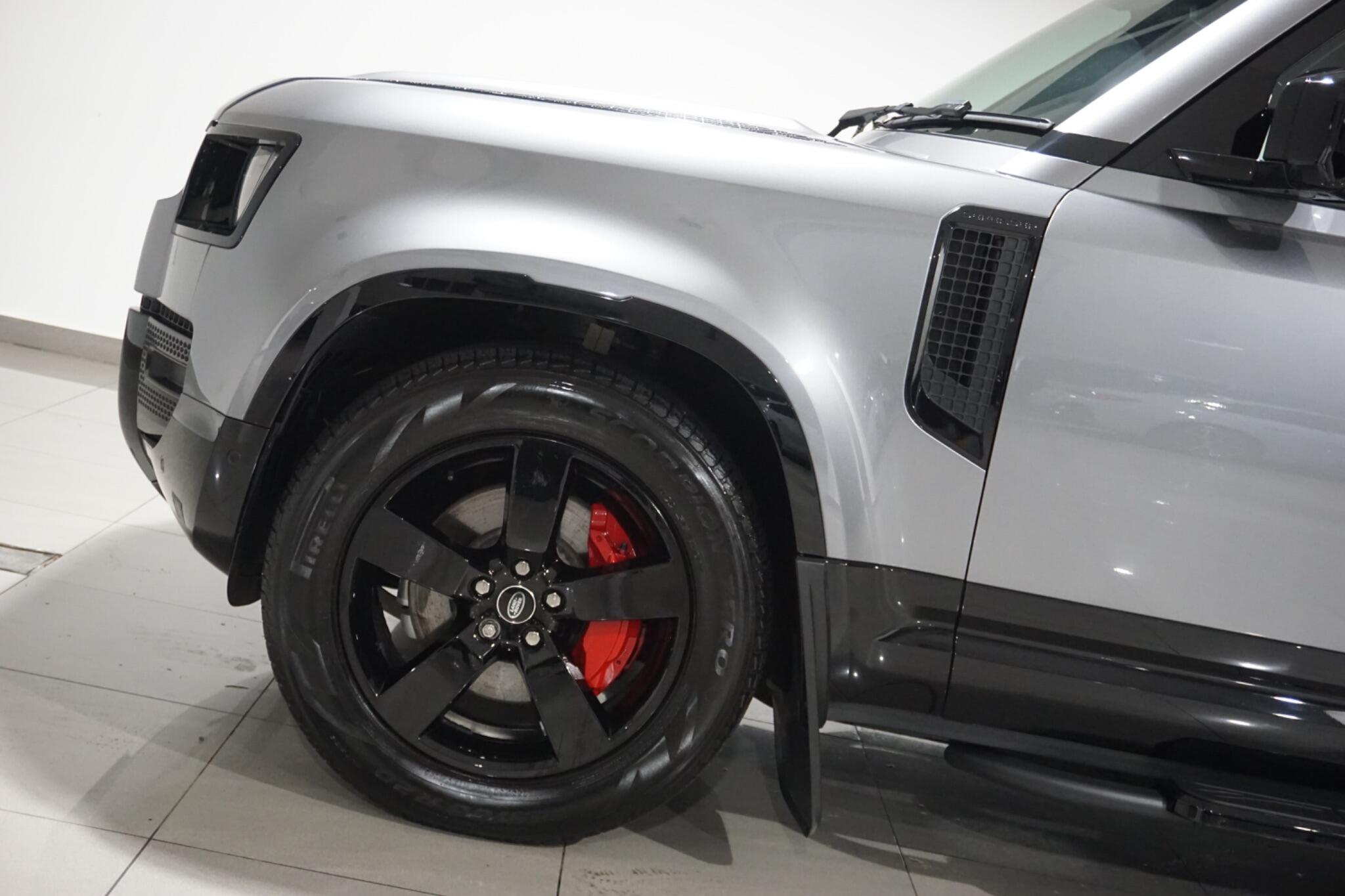 Land Rover Defender 110 2.0 P400e 15.4kWh X-Dynamic SE SUV 5dr Petrol Plug-in Hybrid Auto 4WD Euro 6 (s/s) (404 ps)